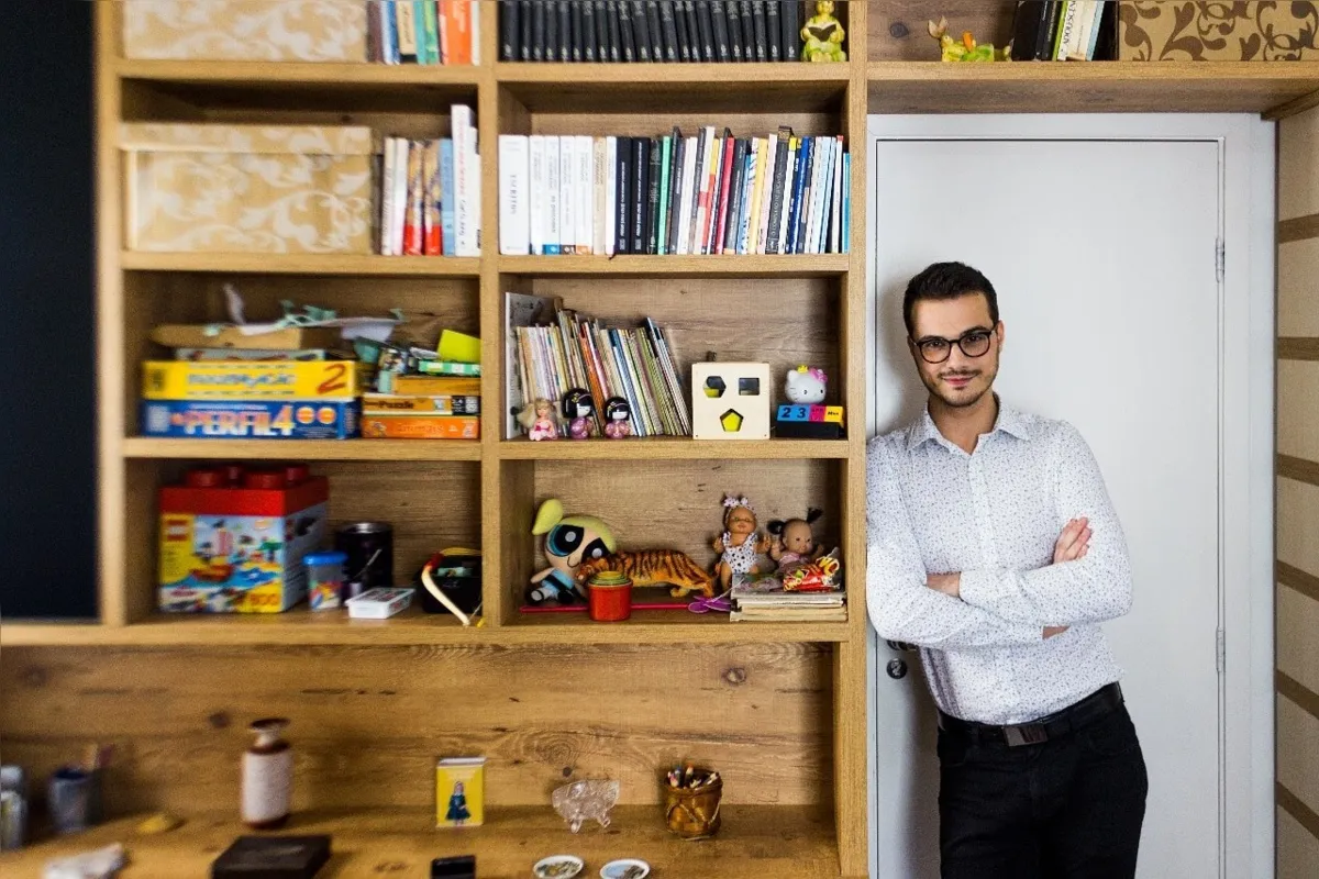 Gustavo Chagas, psicólogo: "A gente precisa do outro para se tornar uma pessoa, mas essa tarefa está sendo terceirizada pela tecnologia"