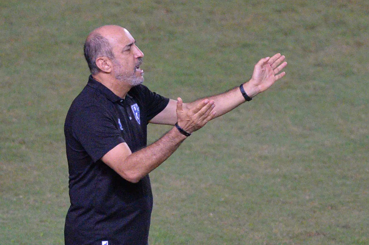 Imagem ilustrativa da imagem Vinícius Eutrópio é o novo técnico do Londrina