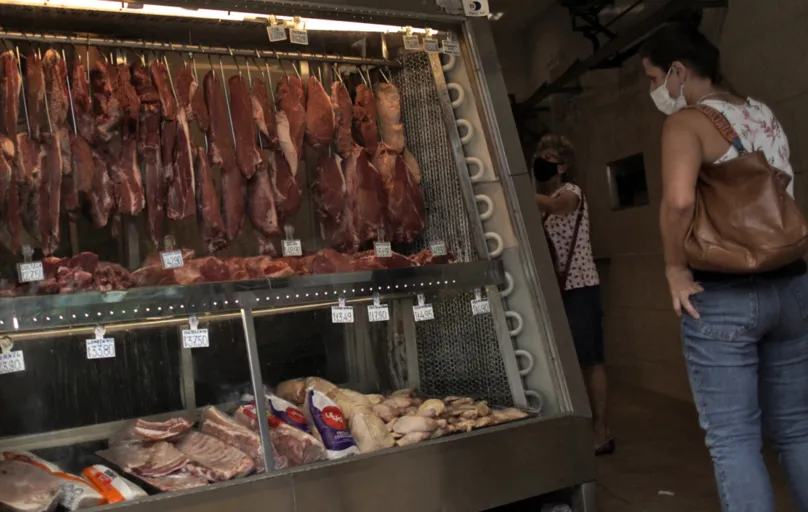 A volta da China retira uma série de incertezas sobre o mercado brasileiro e elimina as especulações de quanta carne bovina sobraria no País 