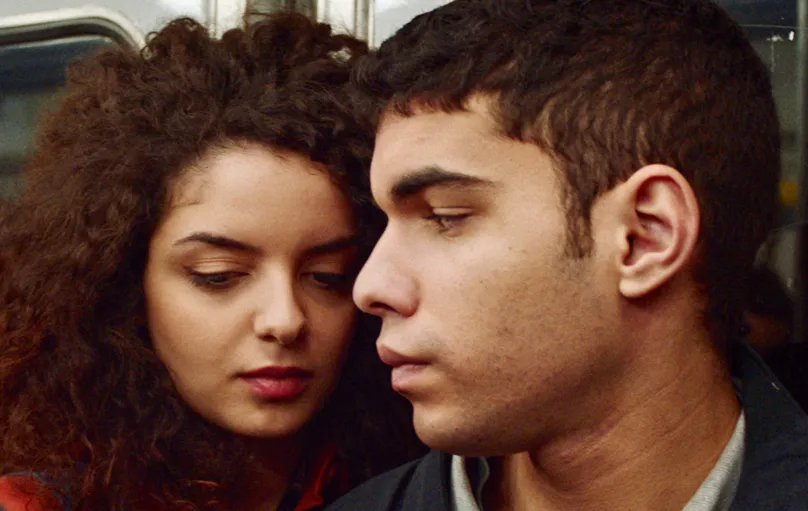 "Um conto de amor e desejo", longa- metragem de Leyla Bouzid mostra o despertar da sexualidade e das fantasias