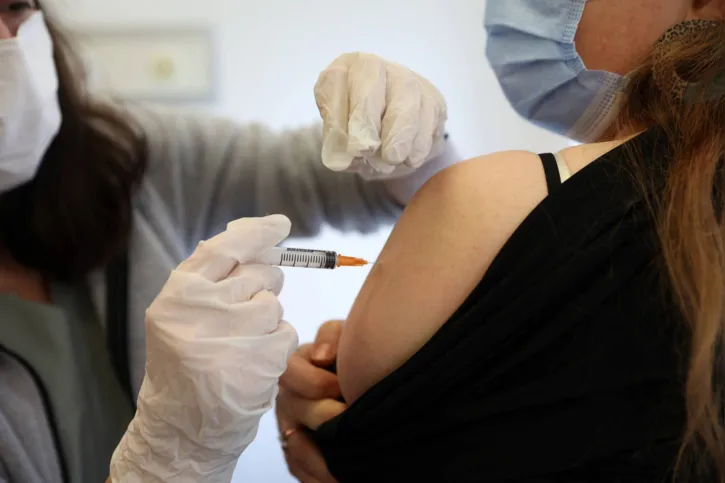 Imagem ilustrativa da imagem Ciclo menstrual pode atrasar após vacina contra Covid