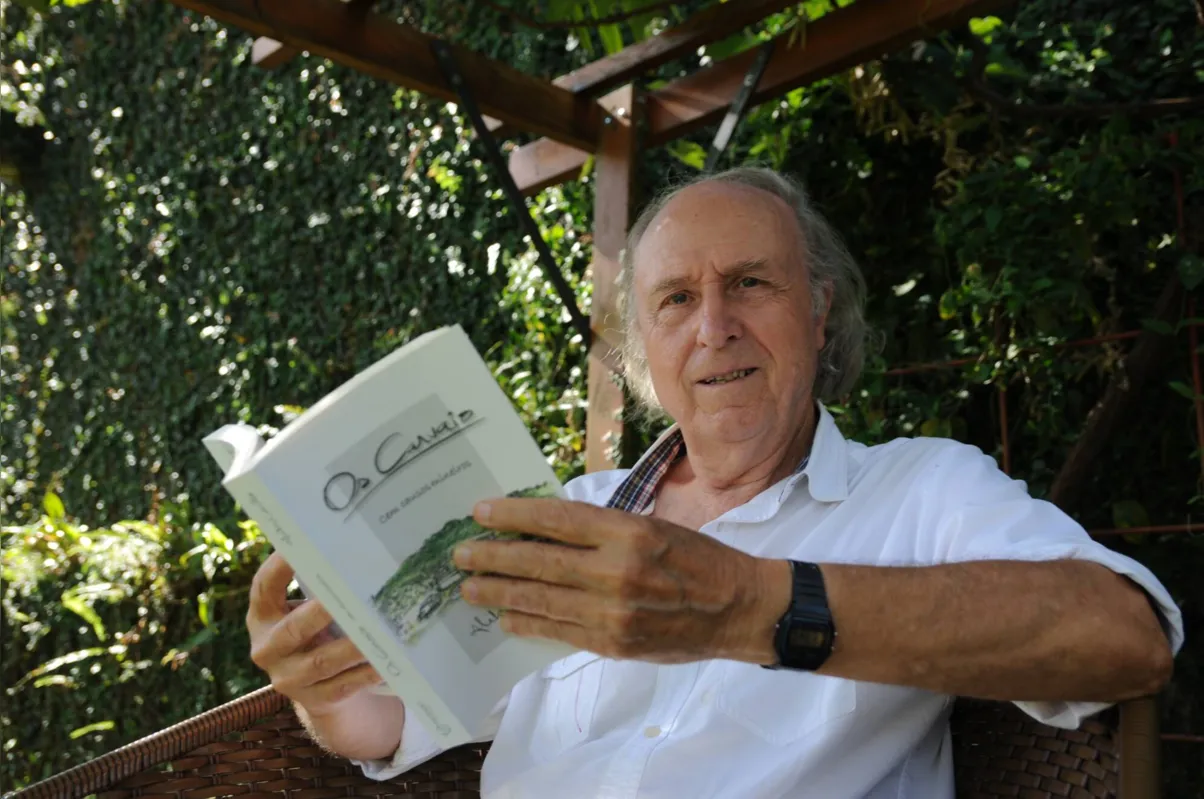 Entusiamo dos leitores com seu livro de estreia, estimula Alcides Carvalho a escrever um segundo