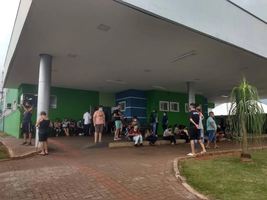 A UPA SAbará permaneceu com um fluxo intenso de pessoas com sintomas gripais. 