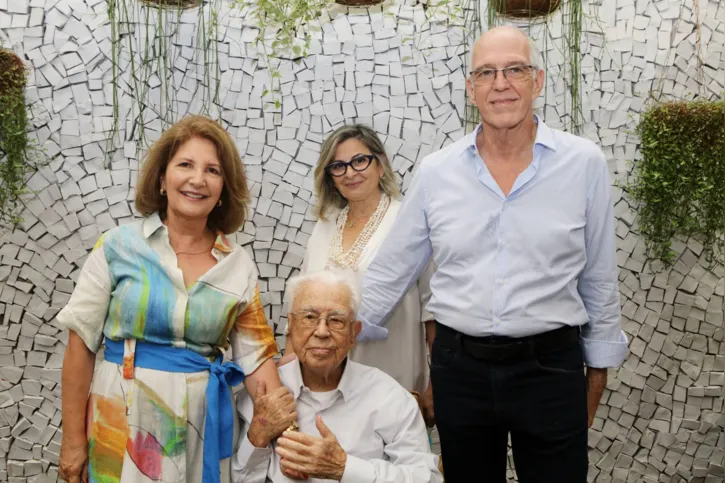Gilza Rodrigues, Helenida e Carlos José da Costa Branco com Silfredo Kalinowski 