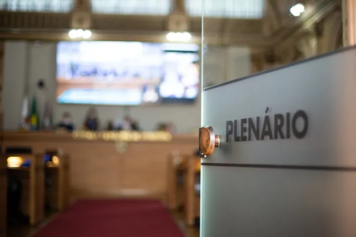 Imagem ilustrativa da imagem Câmara de Curitiba vota reposição da inflação de 13,71% para servidores nesta quarta