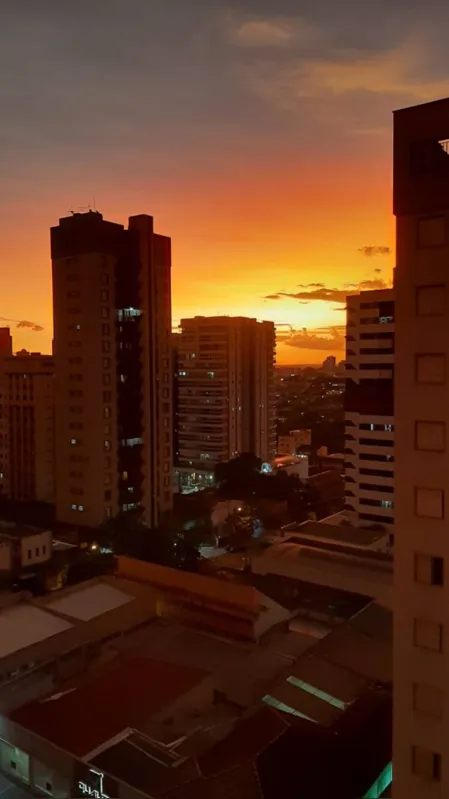 Imagem ilustrativa da imagem # A CIDADE FALA - Lindo céu