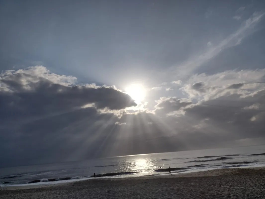 Imagem ilustrativa da imagem #A CIDADE FALA - Sol e praia
