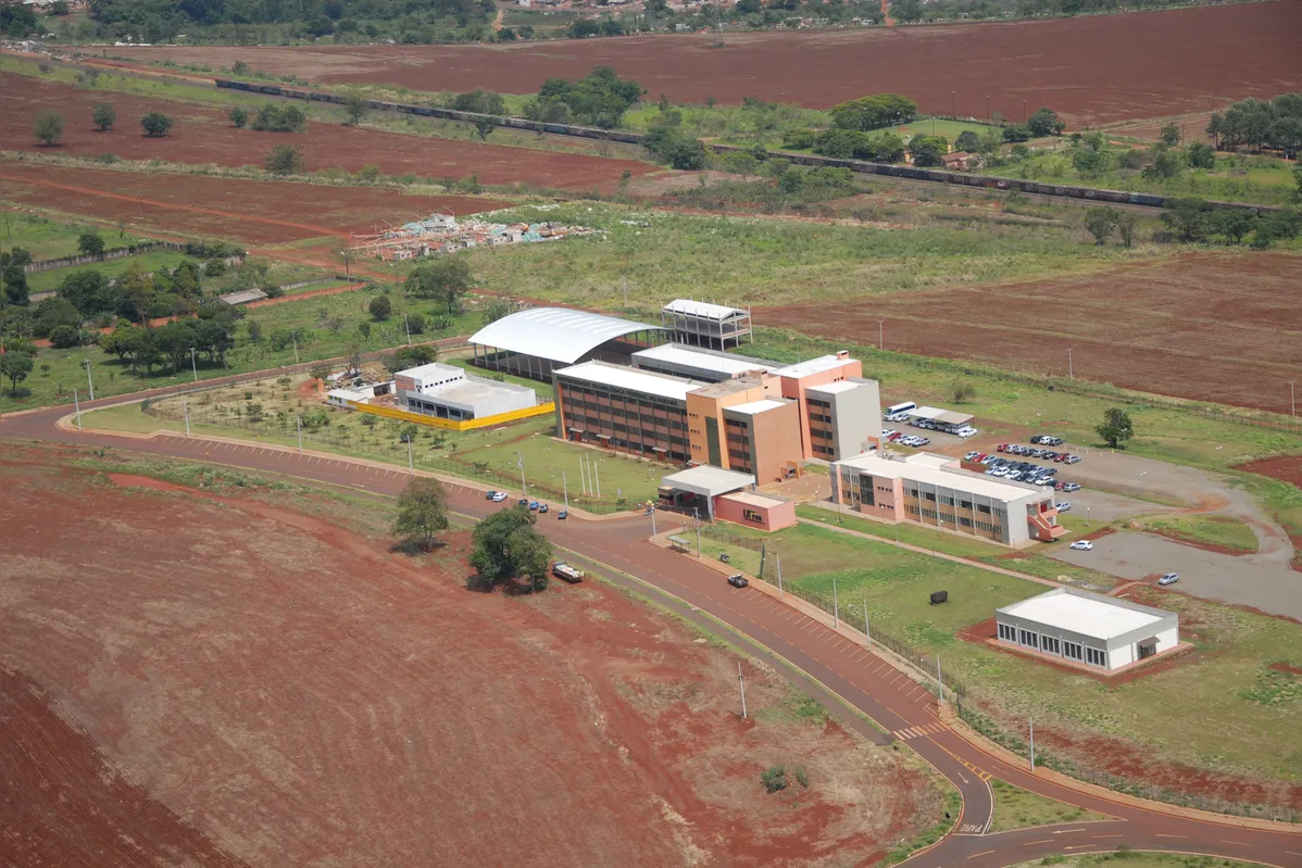 Imagem ilustrativa da imagem Após 15 anos, UTFPR reforça sonhos da Londrina 2.0