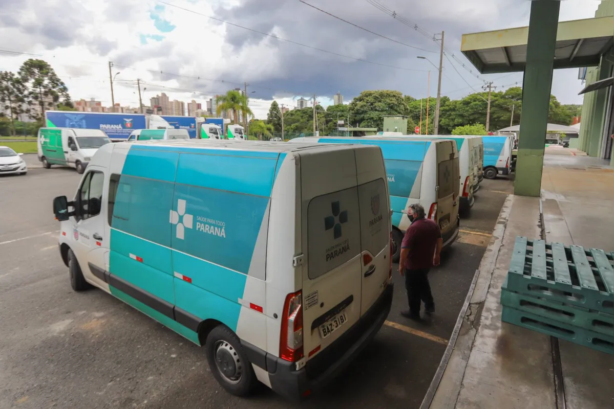 Lotes da vacina pediátrica foram distribuídos à tarde aos municípios.