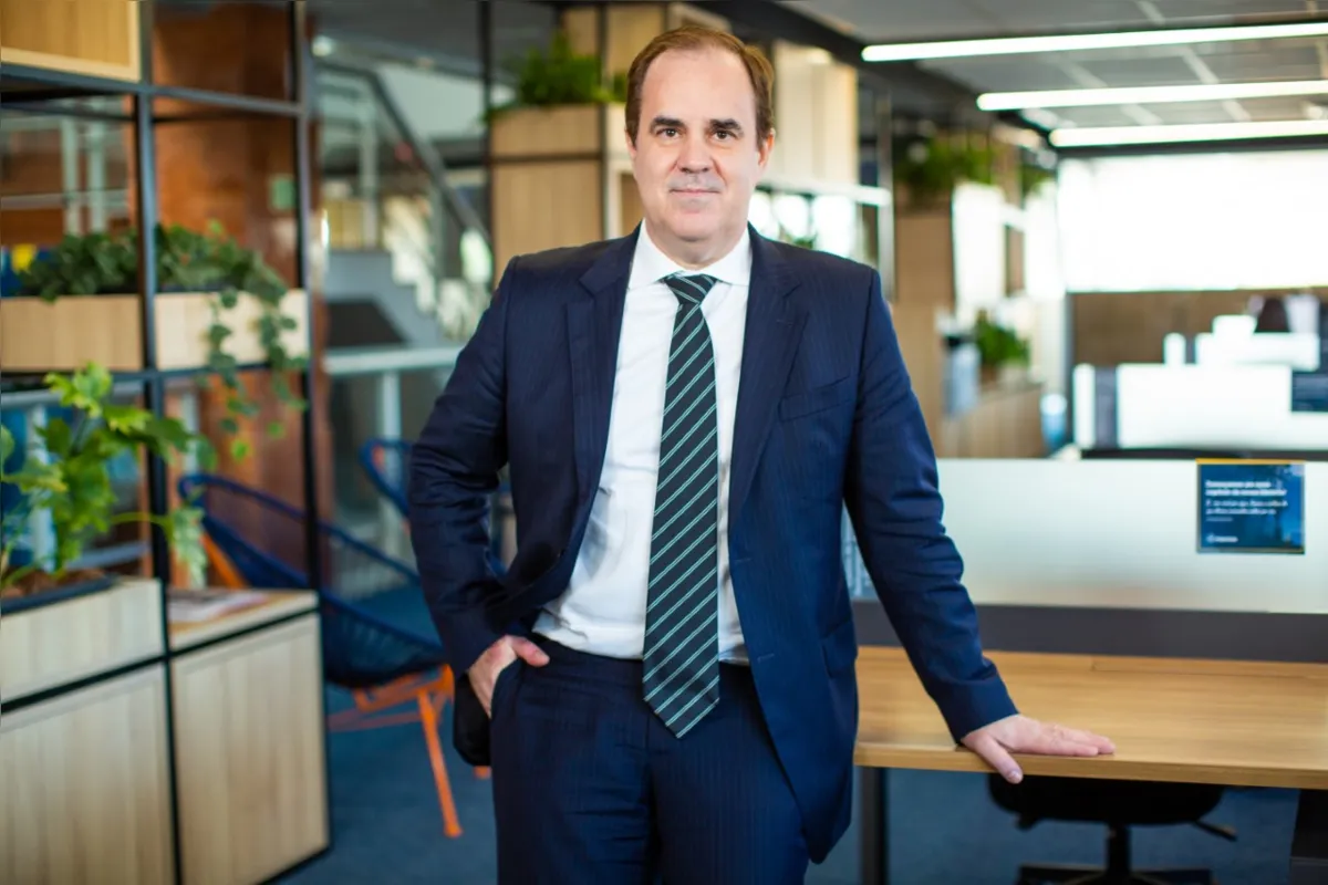 Para Celso Hartmann, a tecnologia precisa ajudar os alunos também ao presencial