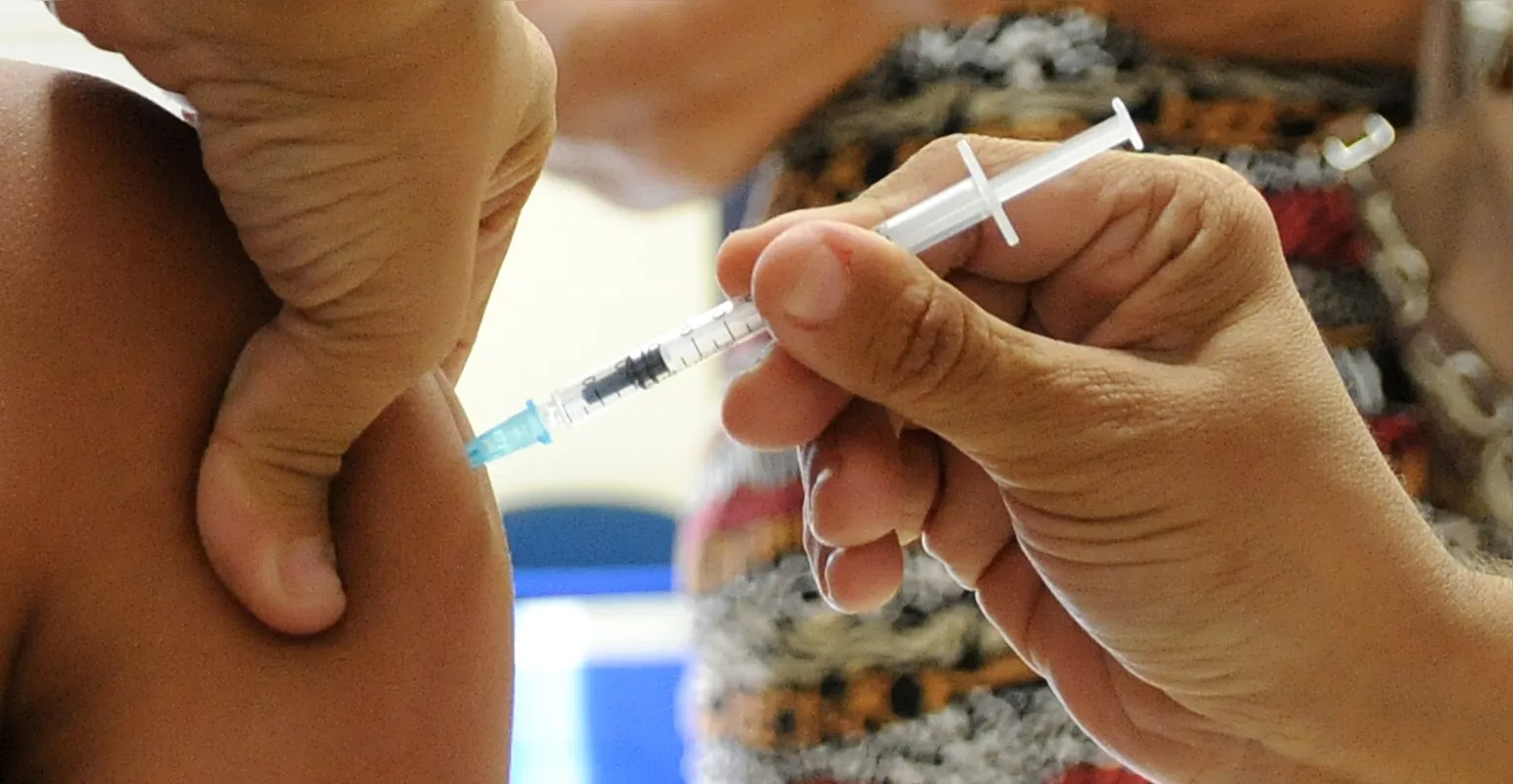 Imagem ilustrativa da imagem Distritos de Londrina recebem mutirão de vacinação infantil no sábado