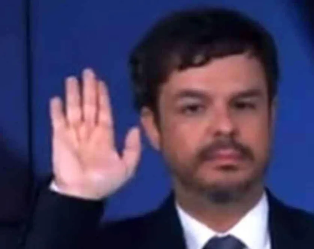 Imagem ilustrativa da imagem ESPAÇO FINAL - O ‘sieg heil’ pelo microfone da jovem pan...