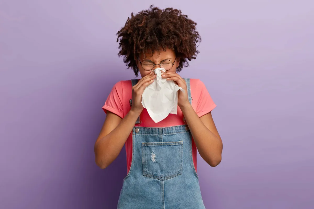 Epidemia de gripe preocupa população que busca alternativas naturais para se proteger