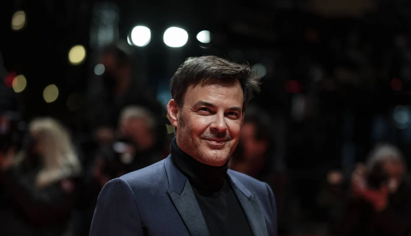 O filme "Peter von Kant", dirigido pelo francês François Ozon, abriu o Festival de Berlim