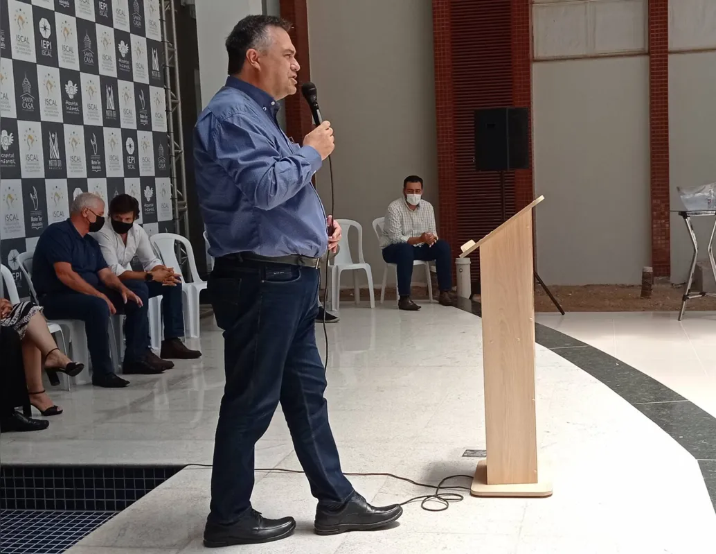 “Essa pandemia está passando e demonstra  a importância de ter serviços de saúde equilibrados à disposição, caso contrário nosso caos seria muito maior", declarou Beto Preto.