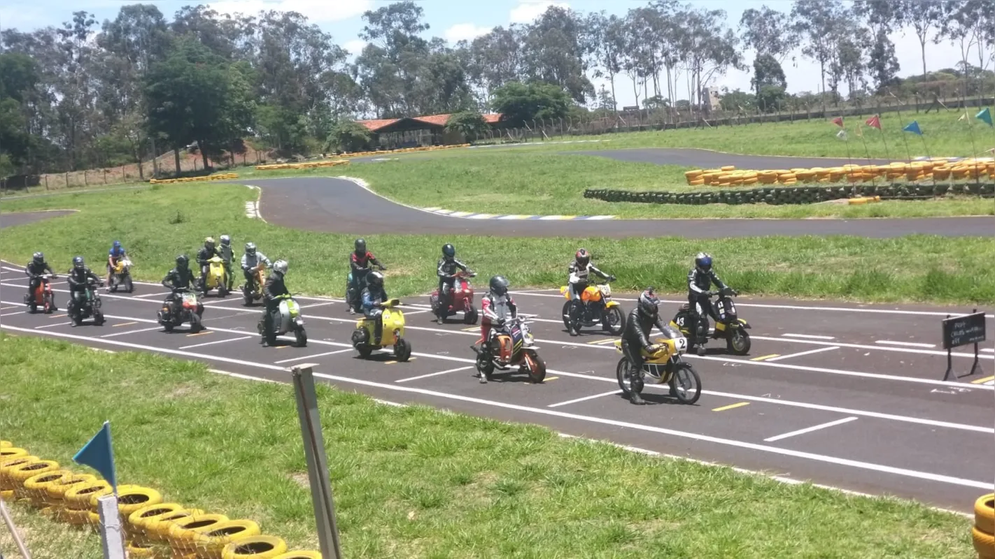 Desafio Nacional de Vespas e Lambrettas será disputado no autódromo de Londrina pela primeira vez