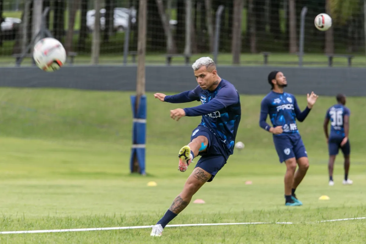 Titular nas quatro primeiras rodadas, o atacante Marcelinho ainda busca o seu primeiro gol na temporada
