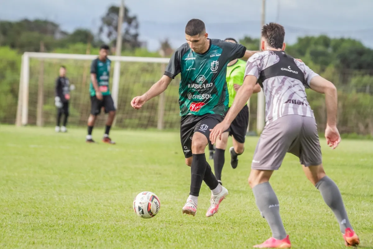 Matheus Bianqui estreia pelo seu novo clube domingo diante do LEC, no Café 