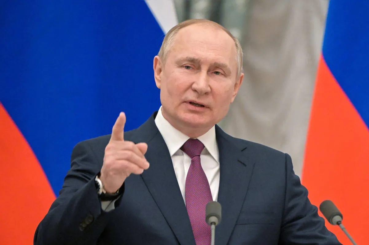 Mikhail Klimentyev/Sputnik/AFP 

Desde novembro, Putin concentrou ao menos 130 mil soldados em torno da Ucrânia