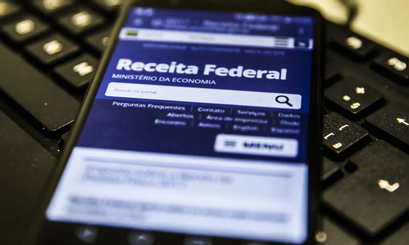 Imagem ilustrativa da imagem Receita abre consulta a novo lote de restituições nesta segunda