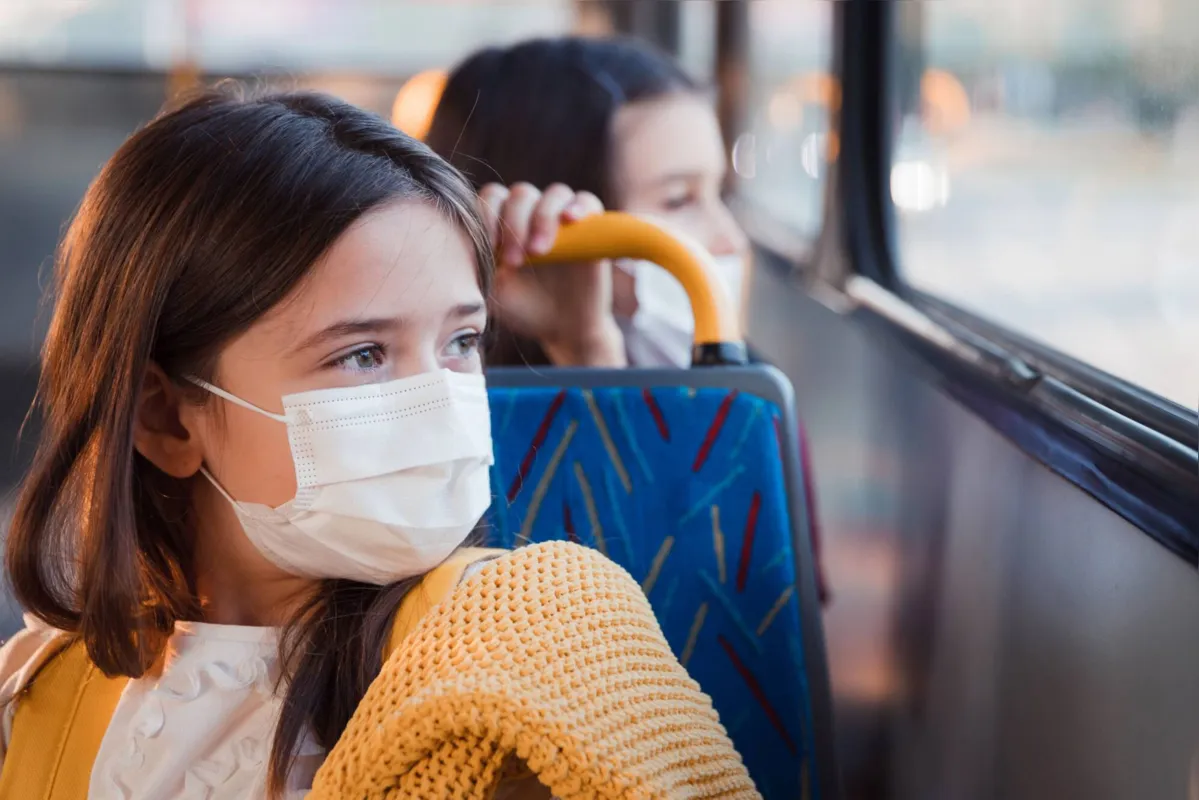 Para muitos pais, o transporte escolar pode ser uma solução em relação aos cuidados durante à pandemia, além de significar economia