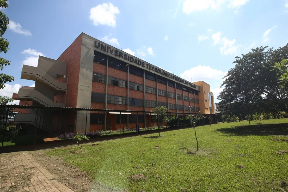 universidade tecnologica federal do parana. foto: roberto custodio - folha de londrina  - 07/02/2022