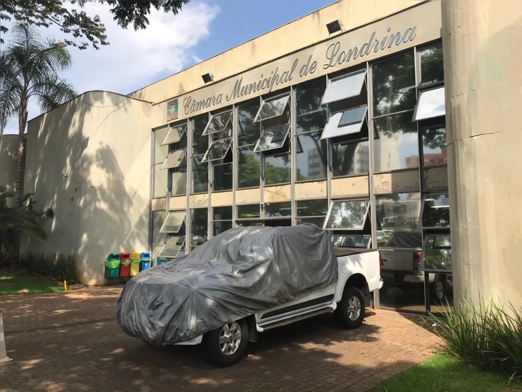 S10 está na frente da sede da Câmara, mas deve estar na rua em uma semana
