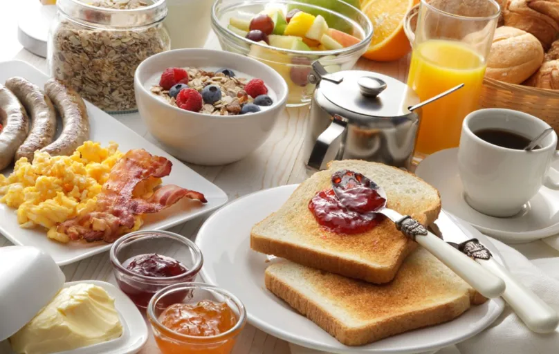 A variedade do café da manhã dos hotéis: uma delícia de dar água na boca
