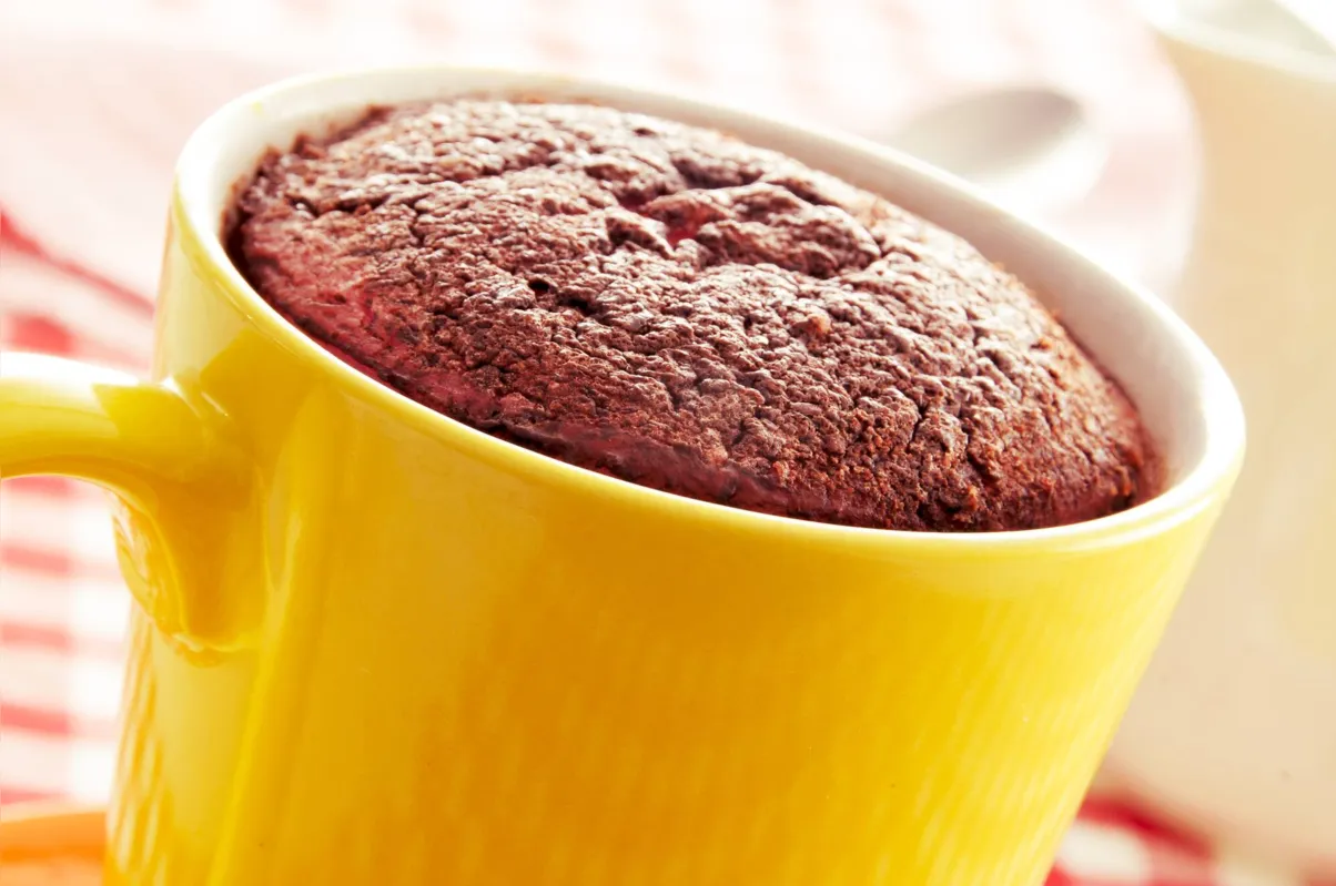 Bolo de amêndoas e cacau pode ser feito no microondas