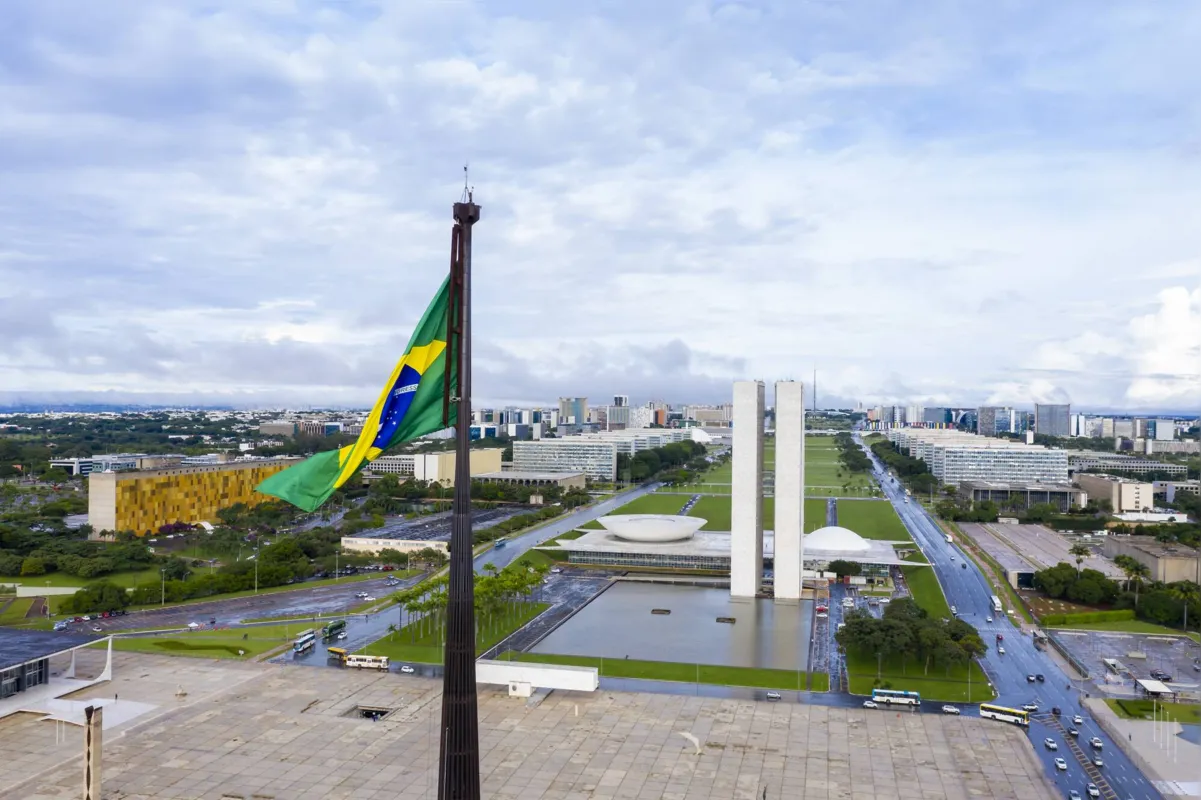 Imagem ilustrativa da imagem Direita ou esquerda?