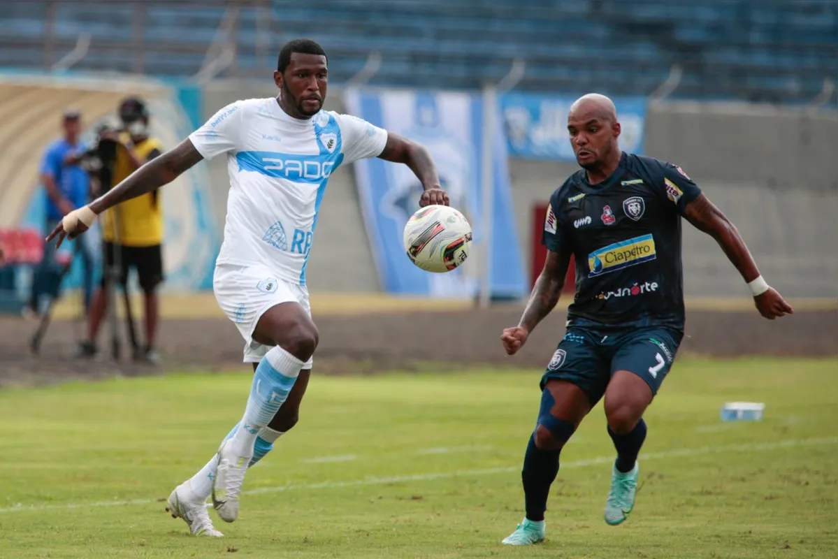 Imagem ilustrativa da imagem FPF bate cabeça para homologar rodada das quartas de final