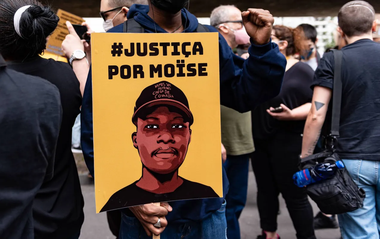 Entre possíveis qualificadoras do homicídio, estão motivo fútil, emprego de tortura ou outro meio insidioso ou cruel e uso de recurso que dificulte ou torne impossível a defesa da vítima