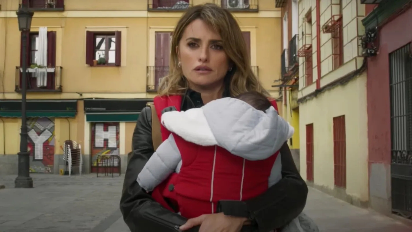 "Madres Paralelas", com Penélope Cruz, estreou na última sexta-feira (18) na Netflix completando  a "maratona Almodóvar"