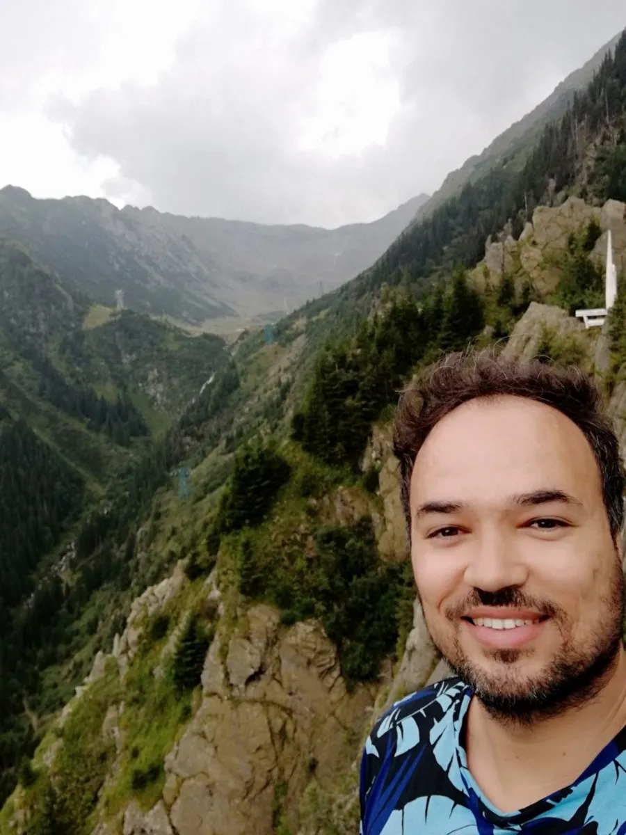 Raul Passos: o músico e tradutor de Curitiba se mudou para a Romênia há cinco anos na fronteira da Ucrânia e diz que lá a solidariedade se impõe