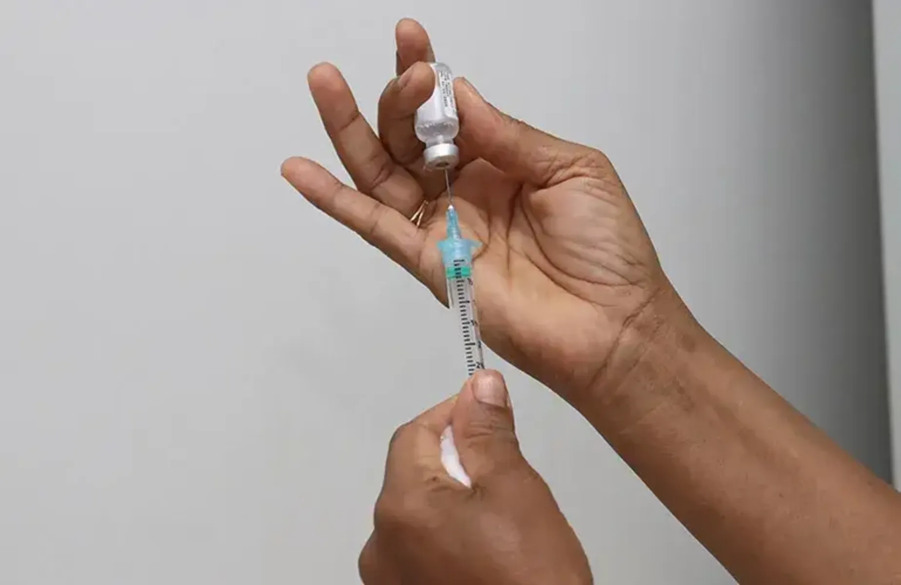 Imagem ilustrativa da imagem Vacina contra a gripe: saiba por que ela é essencial