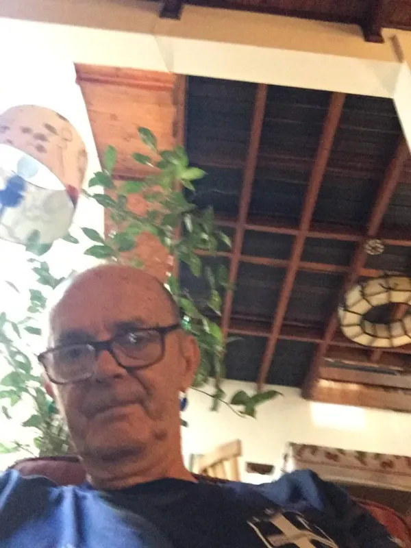 Victor Gouvêa, publicitário: “Estar em contato e trocar experiências culturais, principalmente literárias, é o que me entusiasma"