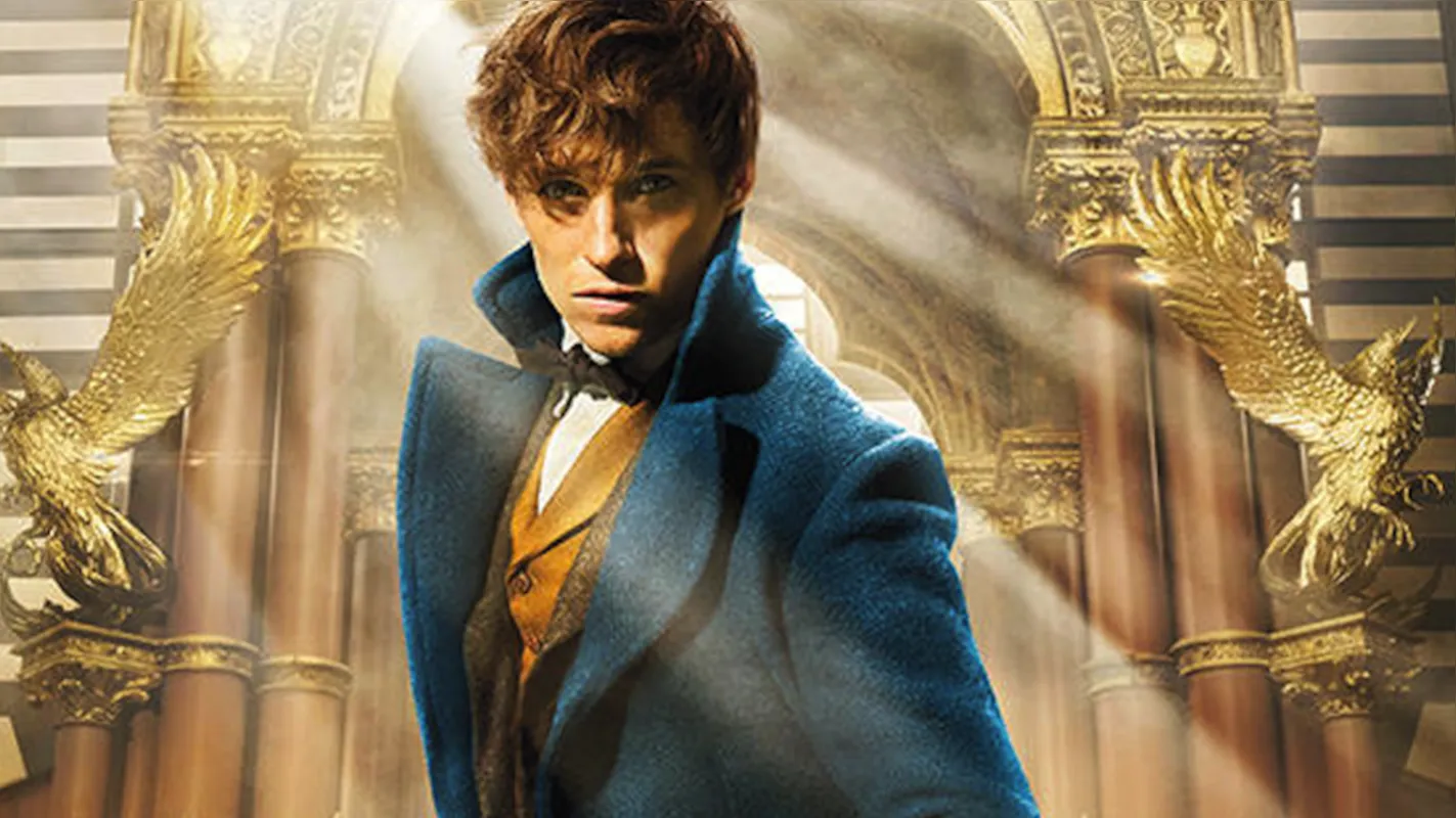 Newt Scamander (Eddie Redmayne)