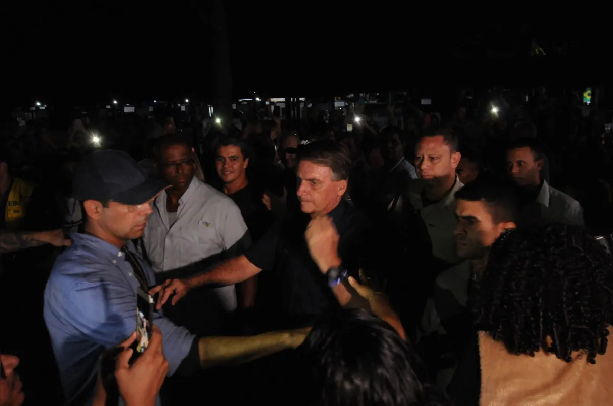 Imagem ilustrativa da imagem Bolsonaro faz discurso em tom de campanha na ExpoLondrina