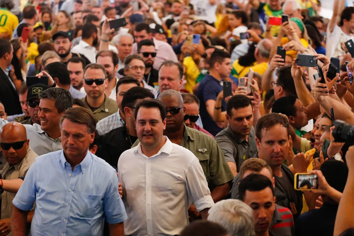 Bolsonaro e Ratinho Junior participaram de celebração Santuário São Miguel Arcanjo