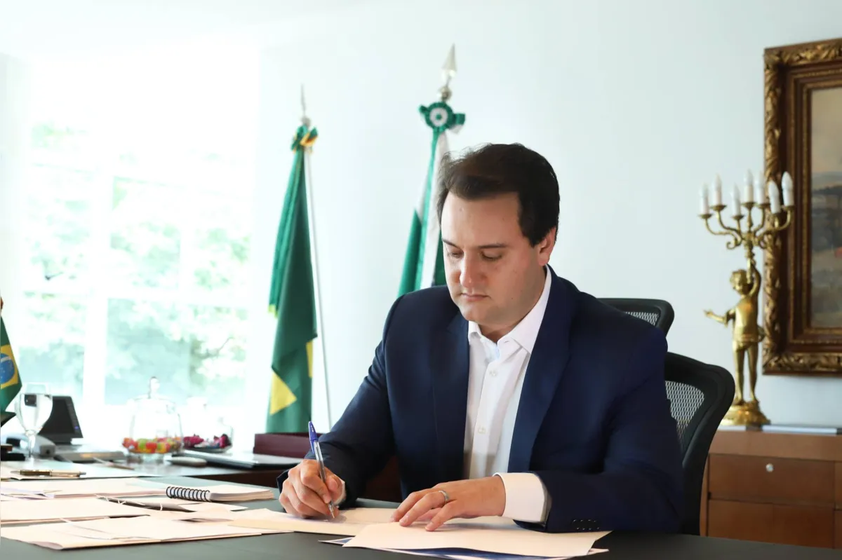 Imagem ilustrativa da imagem Eleições provocam mudanças no secretariado do governo Ratinho Junior