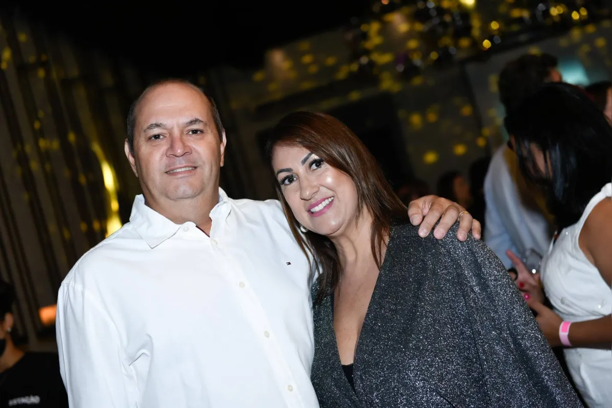 Elvis e Josiane Brantegani