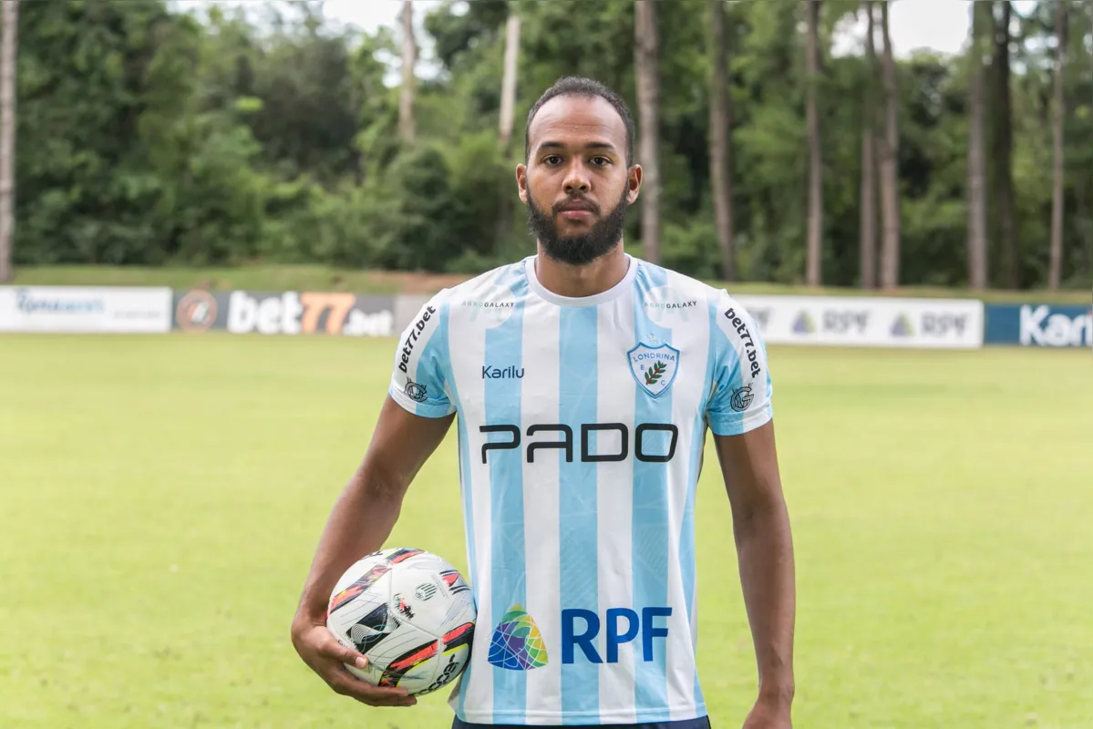 Zagueiro Denílson já treina no CT visando a série B
