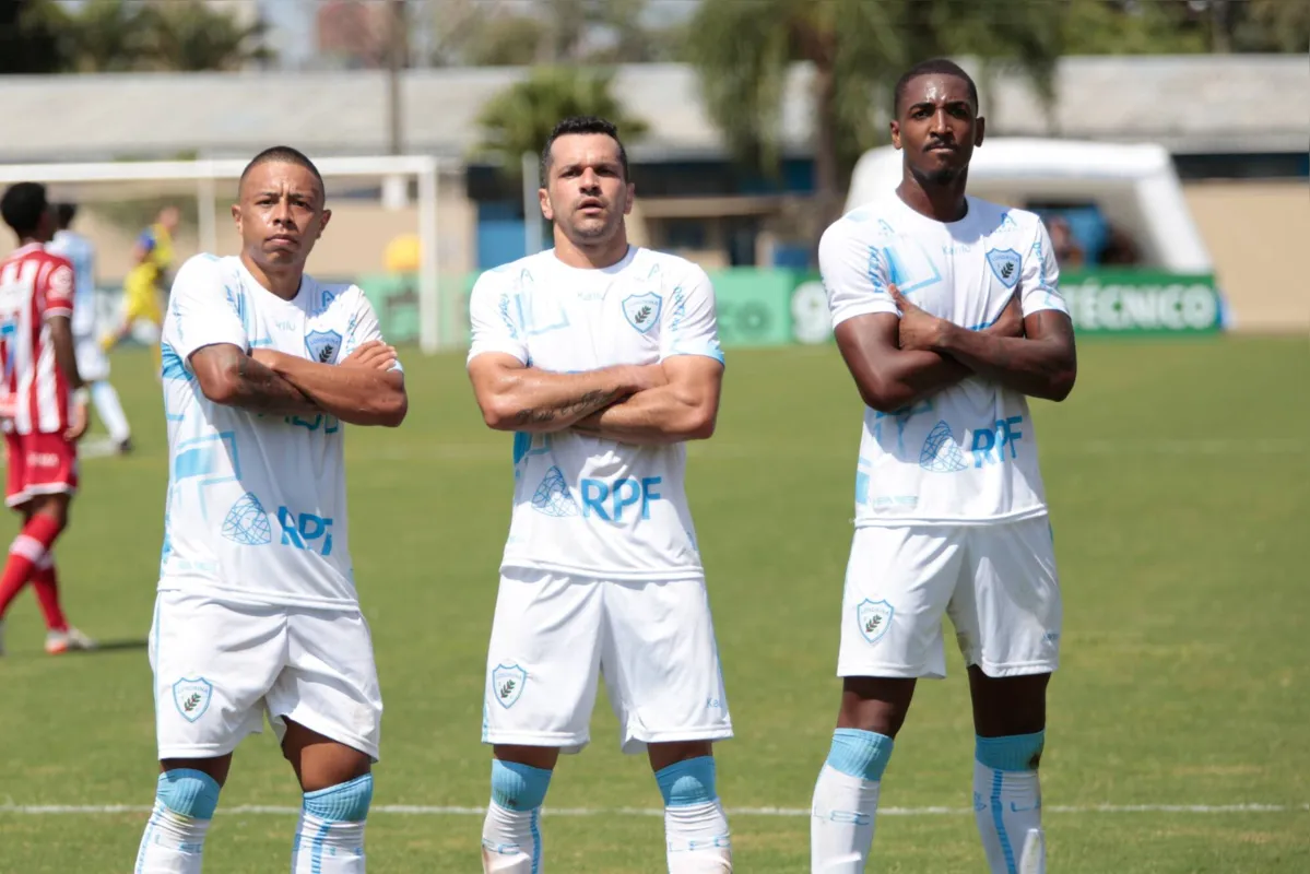 Imagem ilustrativa da imagem Londrina deixa boa impressão na estreia da Série B