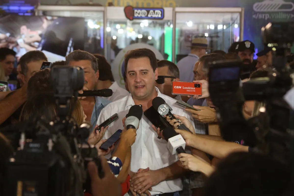 Imagem ilustrativa da imagem Na ExpoLondrina, Ratinho Junior sinaliza apoio a Bolsonaro
