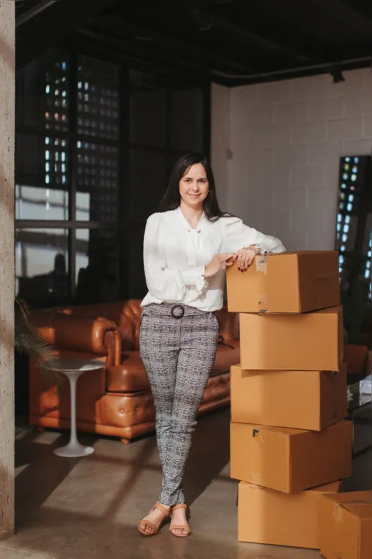 Suzanny Moritz: profissional organiza casas e empresas, cuidando inclusive da mudança de idosos