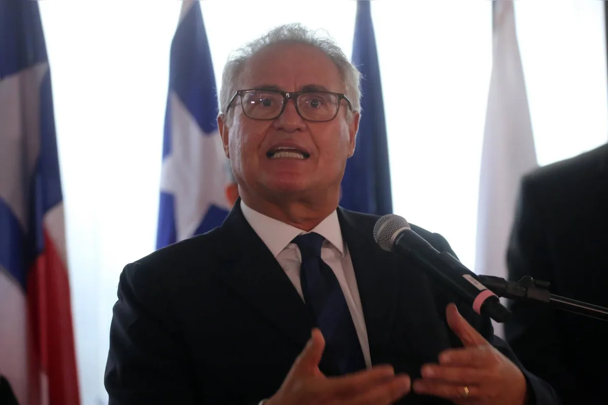 Renan Calheiros, ex-relator da CPI da Covid, trabalha para viabilizar investigação sobre o MEC