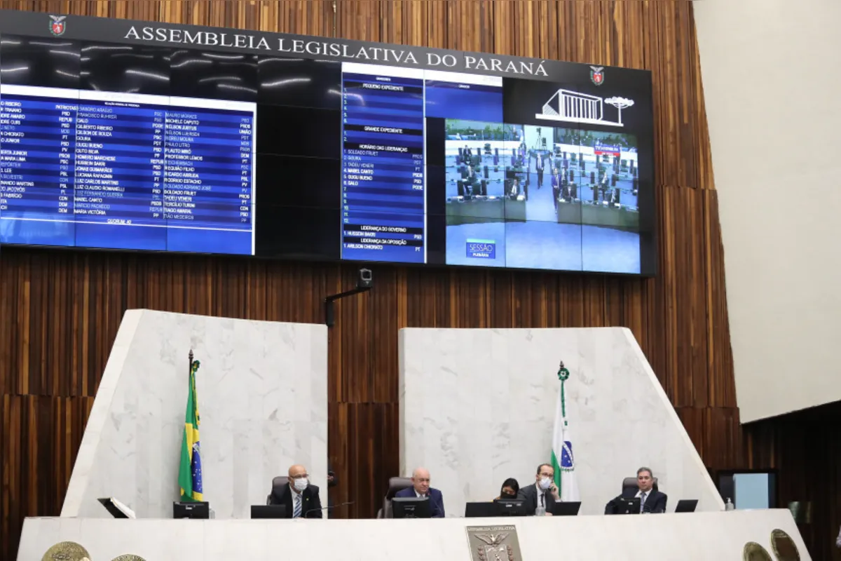 Imagem ilustrativa da imagem Segue para sanção o pacote de Ratinho Jr. para forças policiais