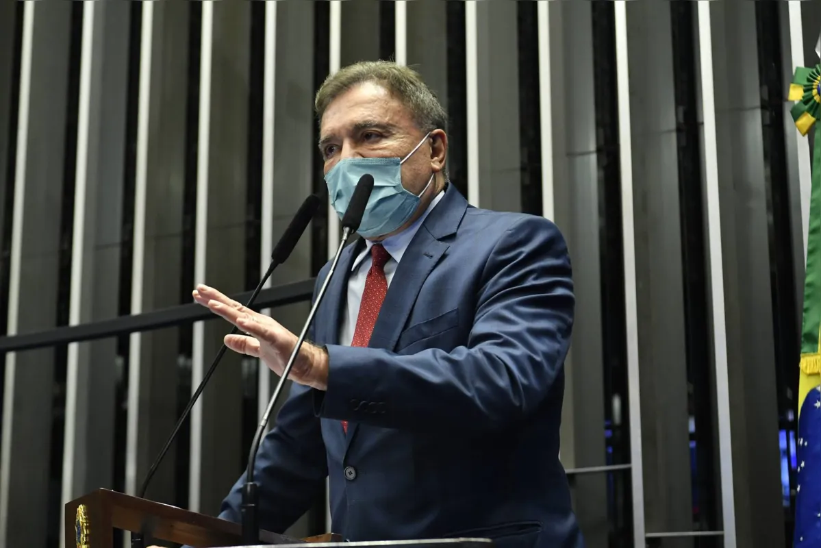 Imagem ilustrativa da imagem TRE recusa pedido de liminar do PT contra Alvaro Dias