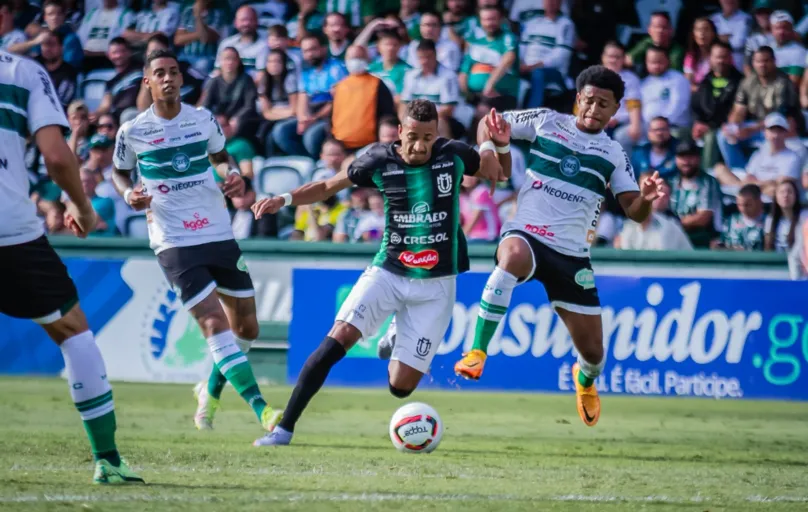 Mirandinha marcou três gols com a camisa do Maringá na campanha do vice-campeonato