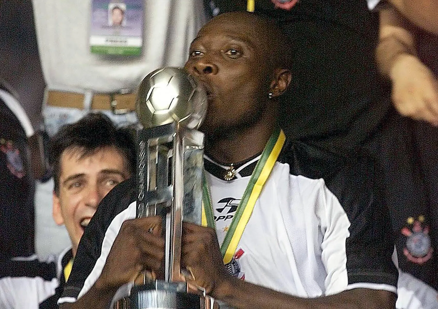 Imagem ilustrativa da imagem Morre Rincón, campeão mundial no Corinthians